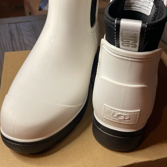 NIB Ugg droplet ankle boot rubber white size women’s 9 - Picture 3 of 7